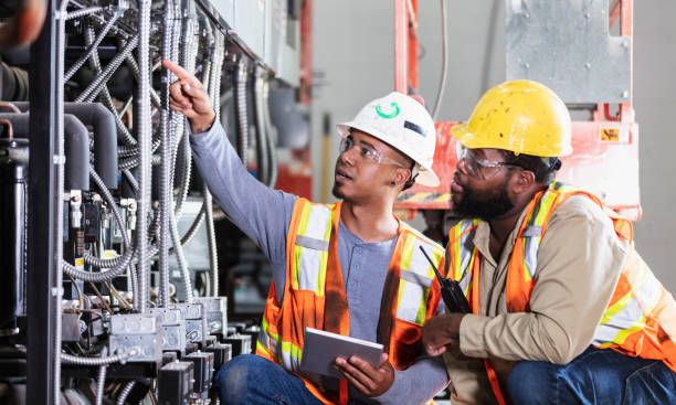 Best Affordable Emergency Electrician  in Sunset Hills, MO